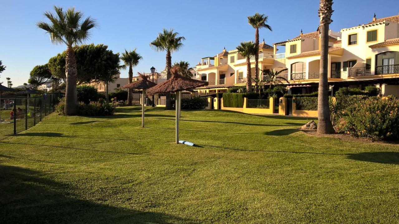 Atlanterra Bajo. Salida Directa. Urbanizacion De Lujo. Piscinas Canchas Padel. Wifi Y A/A Zahara de los Atunes Dış mekan fotoğraf
